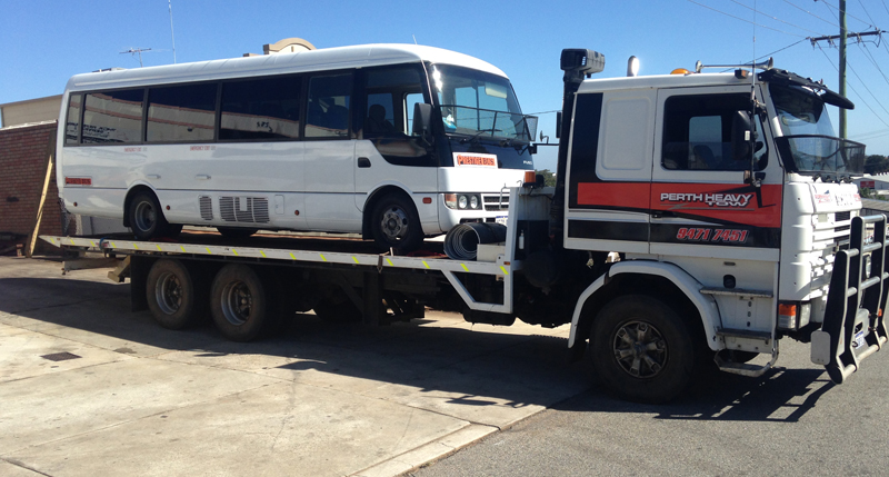 Perth heavy tow has a range of tilt trays for Bus towing